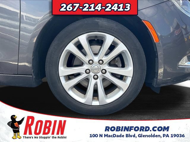 Used 2016 Chrysler 200 Limited FWD image 33