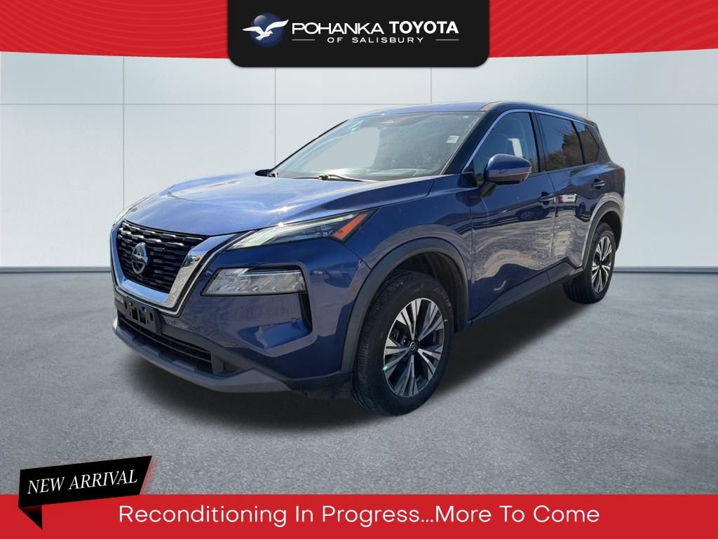 Used 2021 Nissan Rogue SV image 1