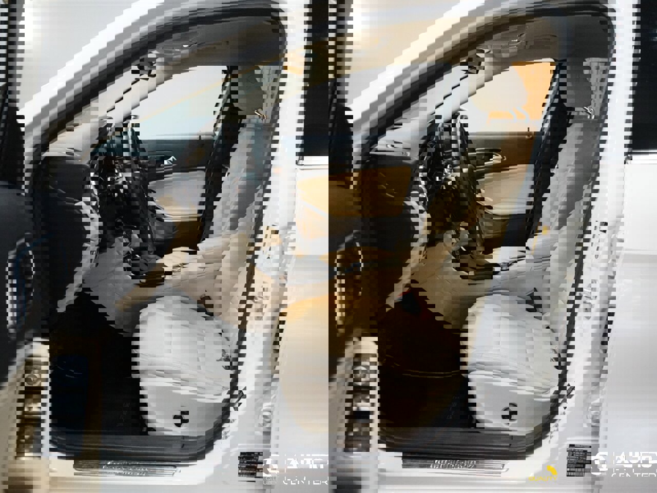 Used 2015 Mercedes-Benz GLA 250 4MATIC image 18