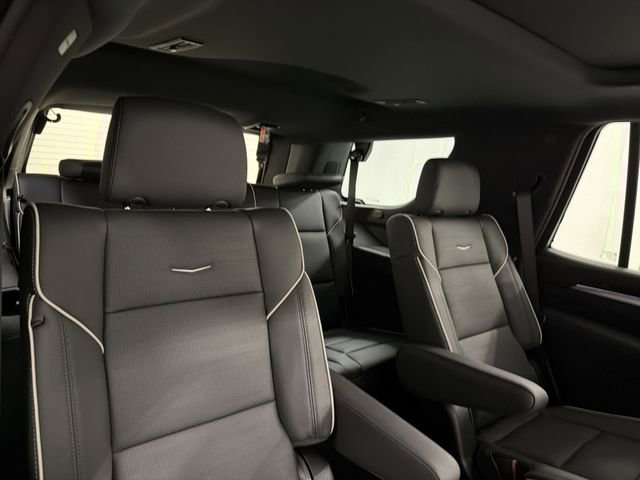New 2026 Cadillac Escalade Luxury w/ LPO, Radiant Package image 25