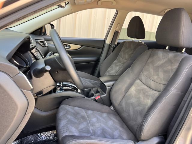 Used 2016 Nissan Rogue SV w/ SV Premium Package image 13