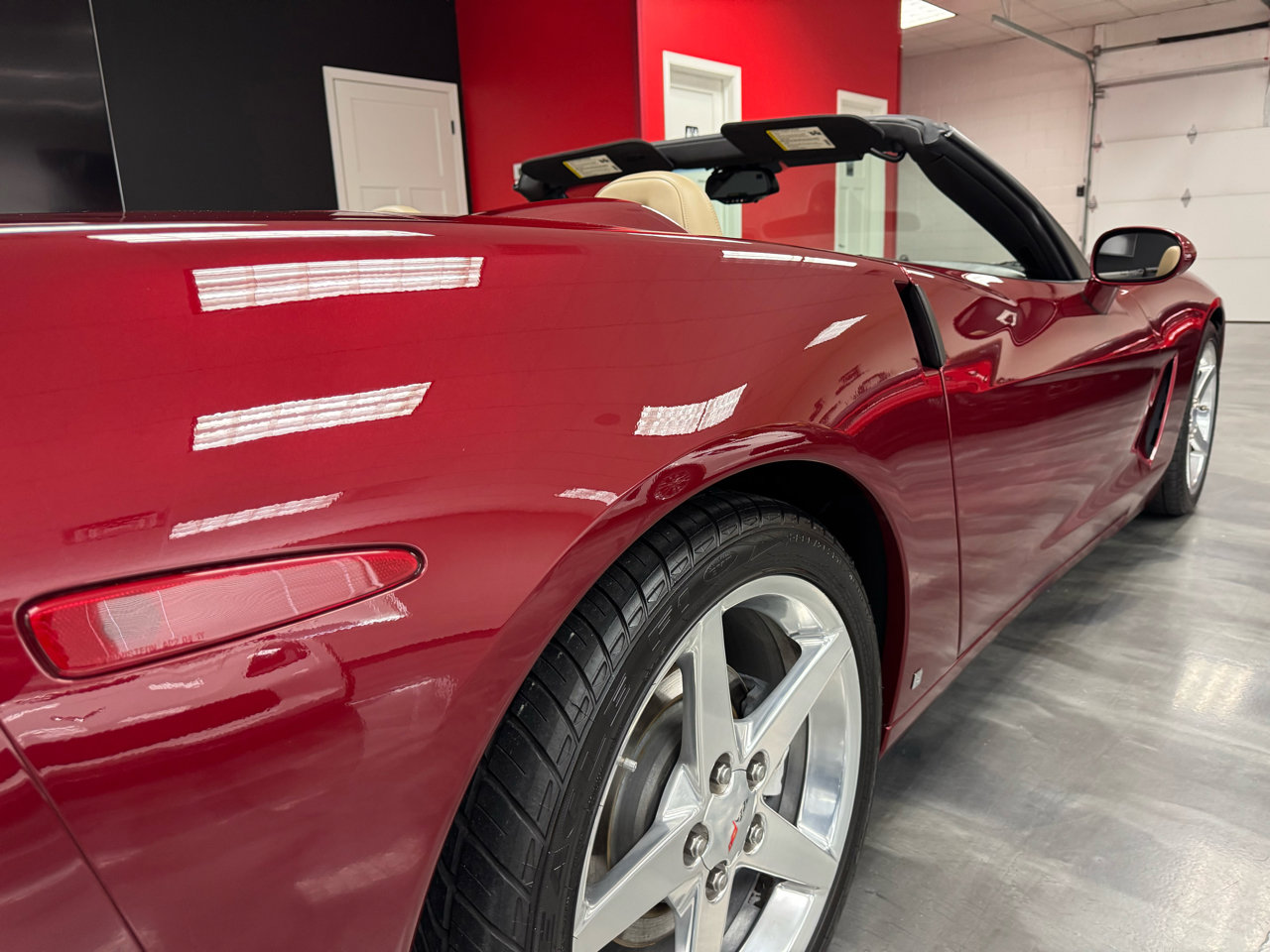 Used 2006 Chevrolet Corvette Convertible w/ Preferred Equipment Group image 31