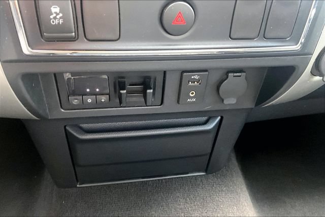 Used 2017 Nissan Titan SV RWD image 29