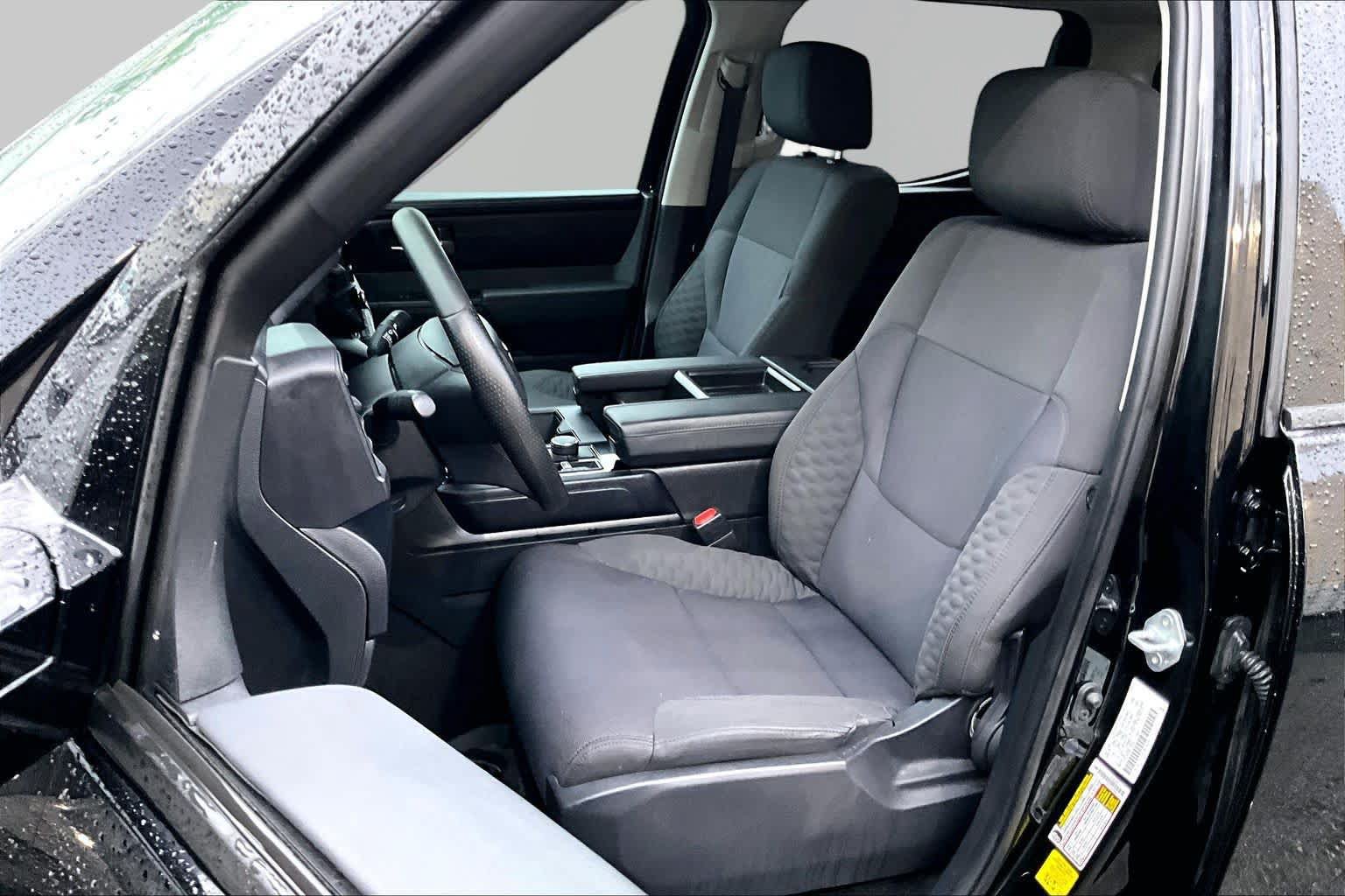 Used 2023 Toyota Tundra SR5 w/ SR5 Convenience Package AWD/4WD image 8