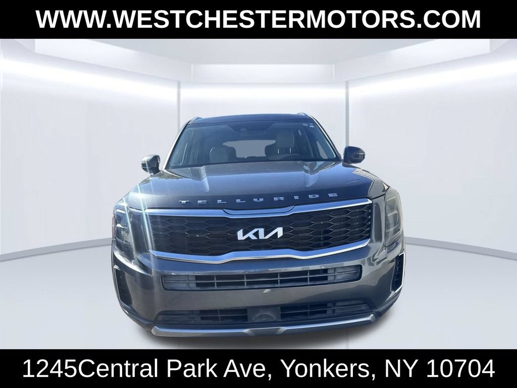 Used 2022 Kia Telluride EX w/ EX Premium Package FWD image 2
