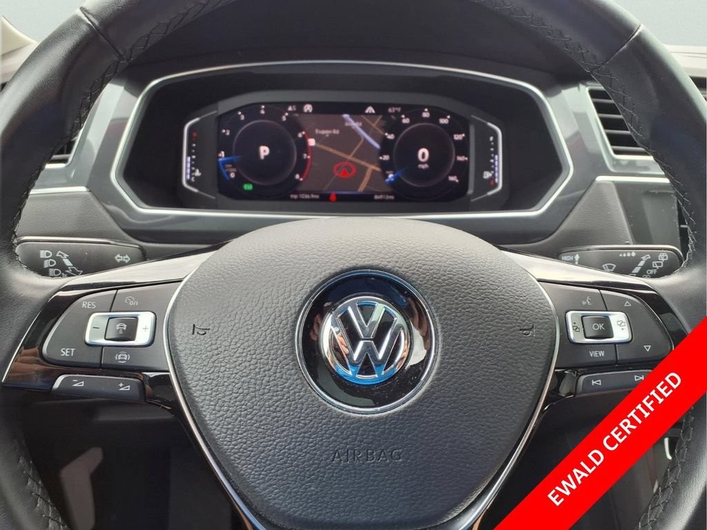 Used 2019 Volkswagen Tiguan SEL w/ 3rd Row Seat Package AWD/4WD image 14