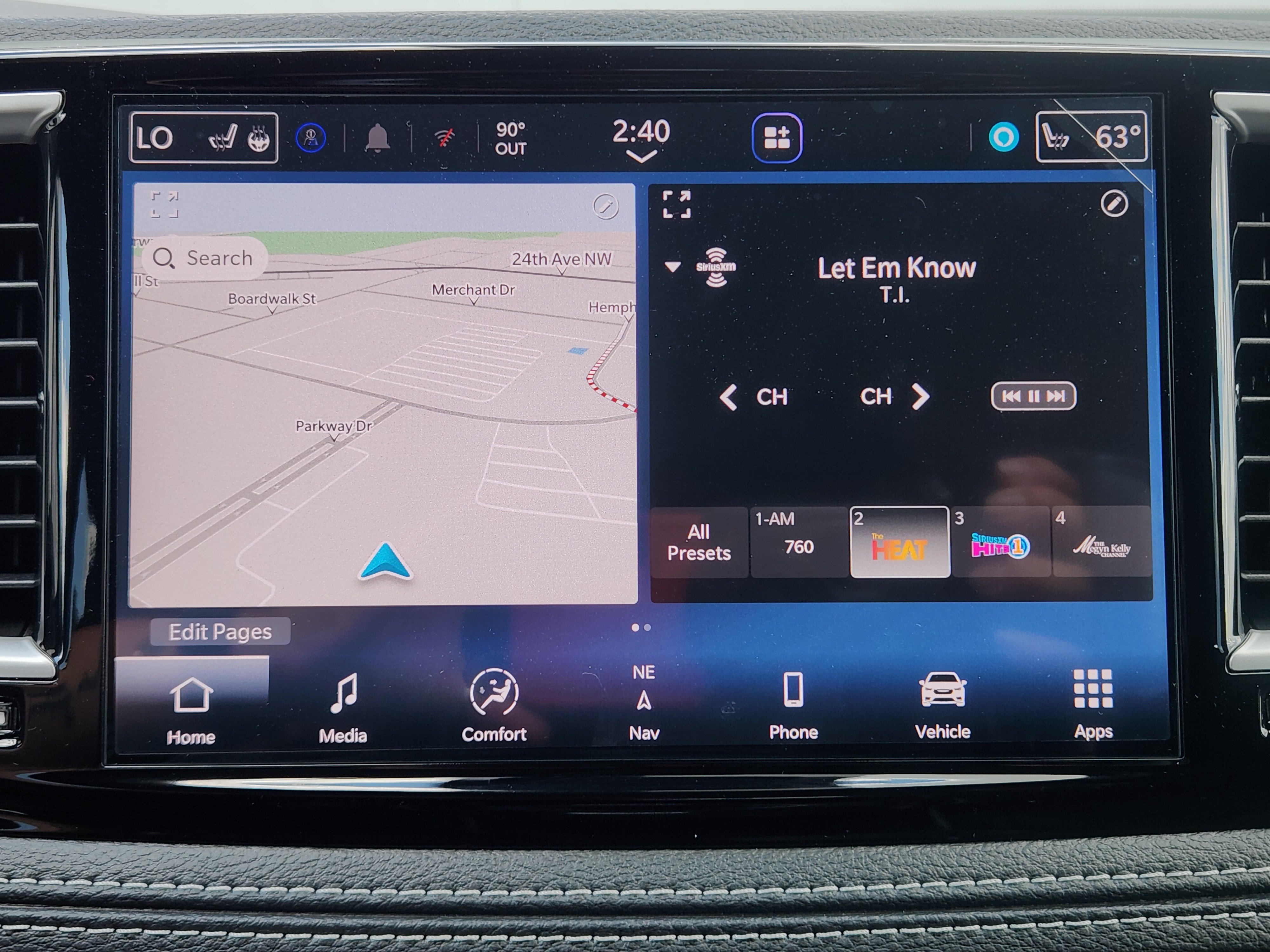 New 2027 Chrysler Pacifica Limited FWD image 13