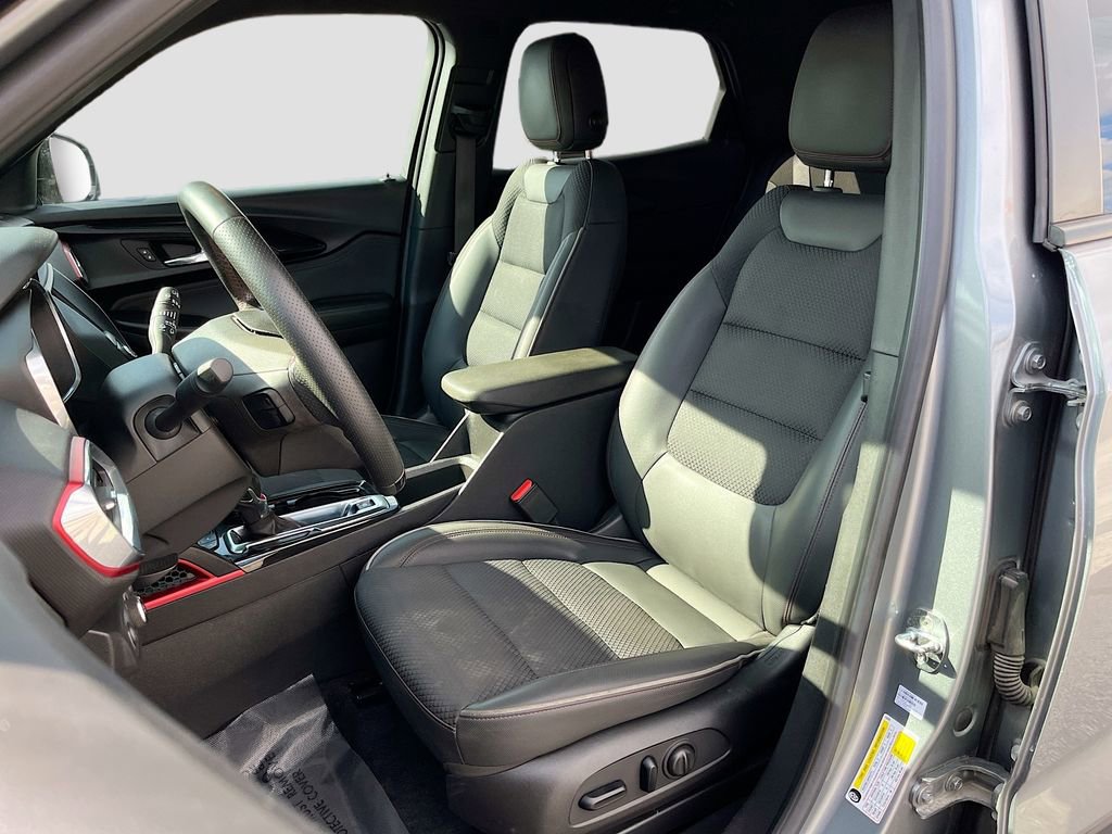 Used 2023 Chevrolet TrailBlazer RS FWD image 20