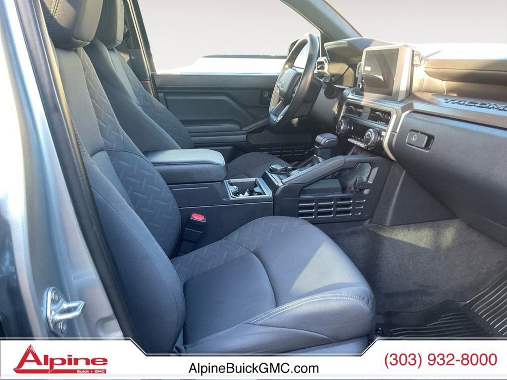 Used 2024 Toyota Tacoma SR5 AWD/4WD image 15
