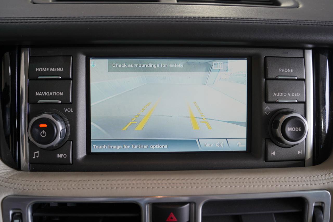 Used 2011 Land Rover Range Rover Autobiography image 19