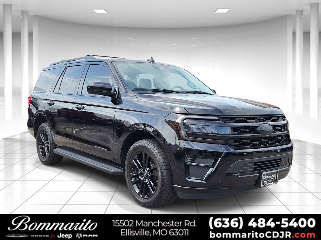 Used 2024 Ford Expedition XLT AWD/4WD image 1