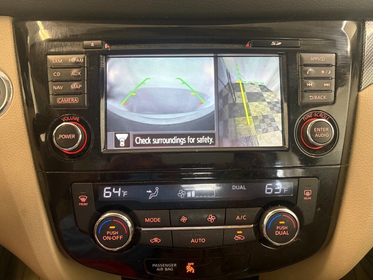 Used 2015 Nissan Rogue SL image 15