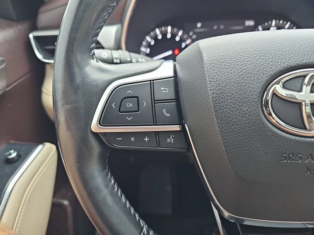 Used 2021 Toyota Highlander Platinum FWD image 19