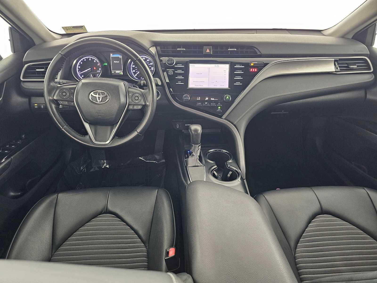 Used 2019 Toyota Camry SE FWD image 18