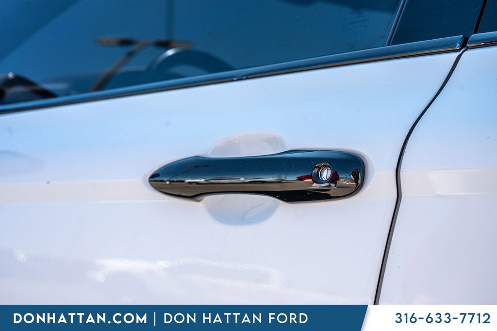 Used 2023 Toyota Camry SE image 26