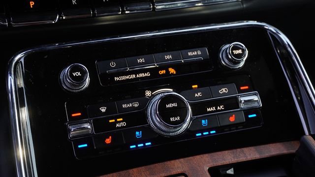Used 2023 Lincoln Navigator Black Label image 28
