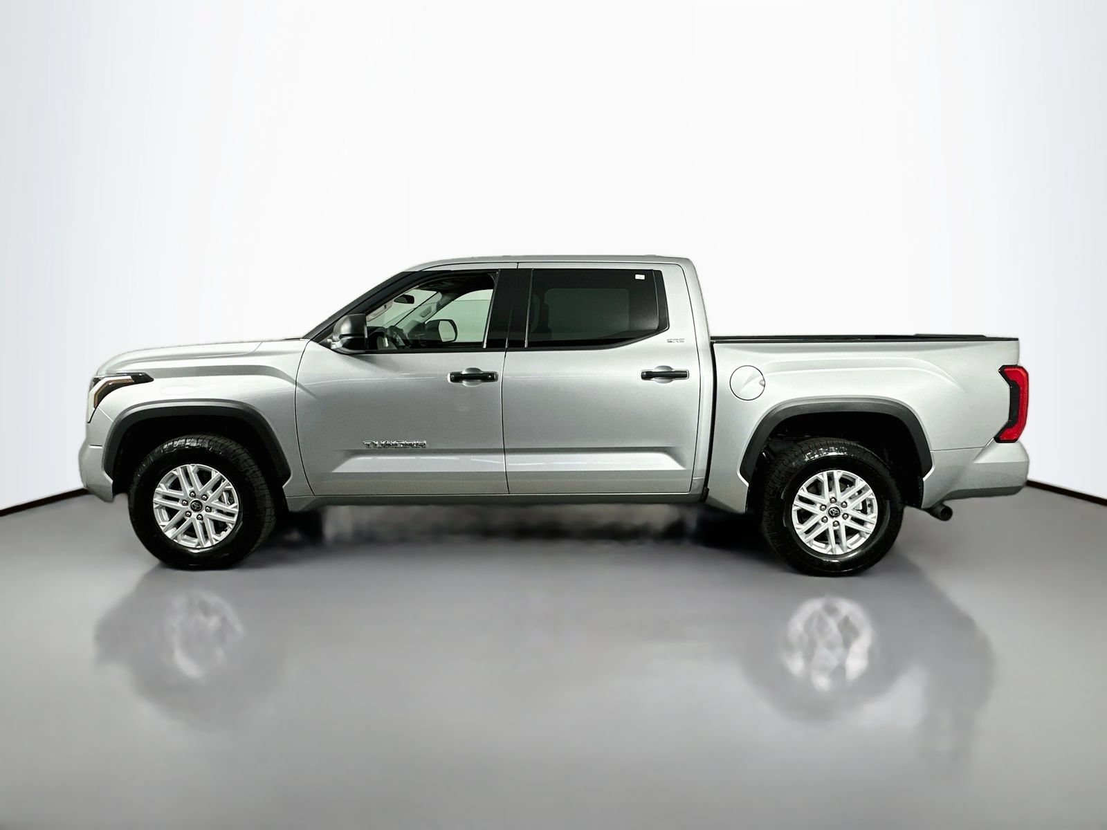 Used 2023 Toyota Tundra SR5 RWD image 4