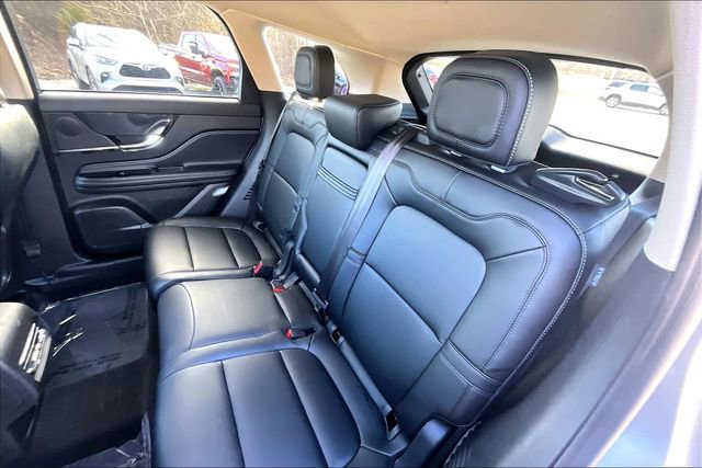 Used 2024 Lincoln Corsair Premiere image 26