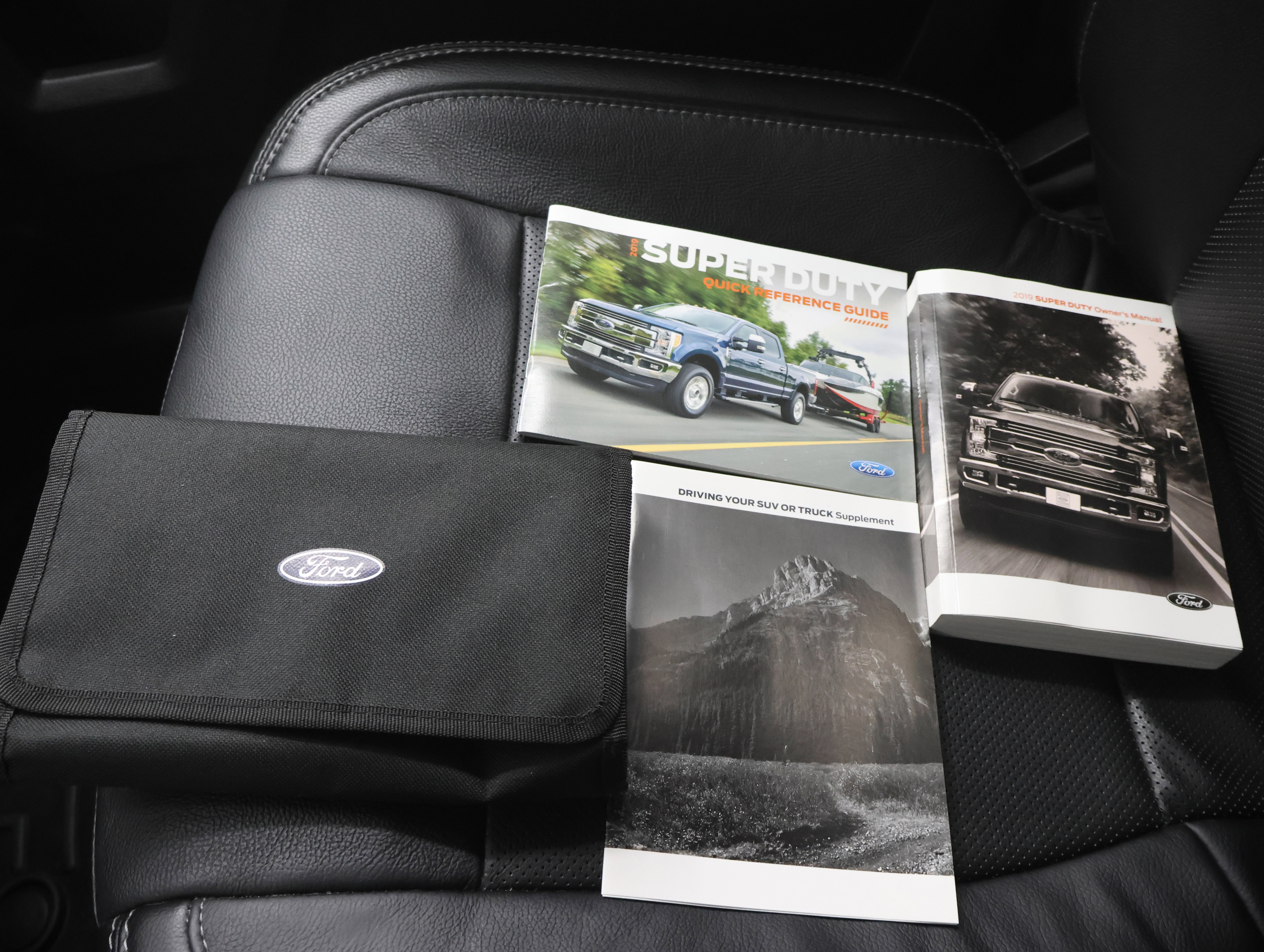 Used 2019 Ford F350 Lariat w/ Chrome Package image 56