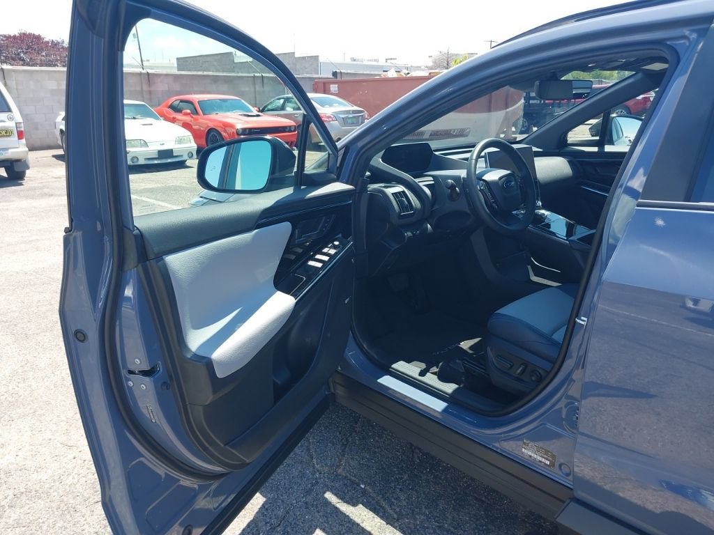 Used 2023 Subaru Solterra AWD image 3
