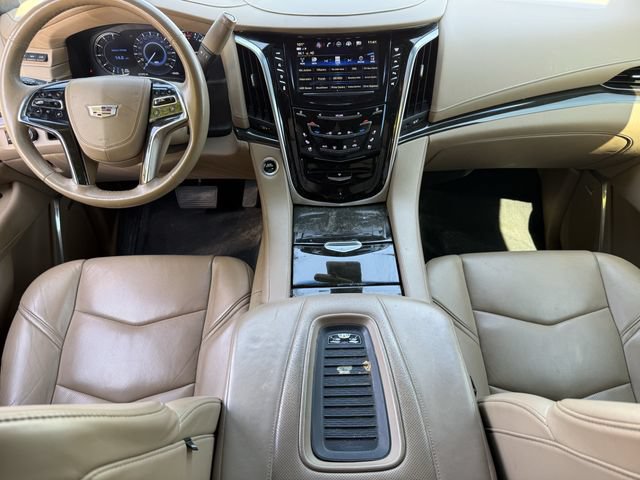 Used 2020 Cadillac Escalade Platinum RWD image 10