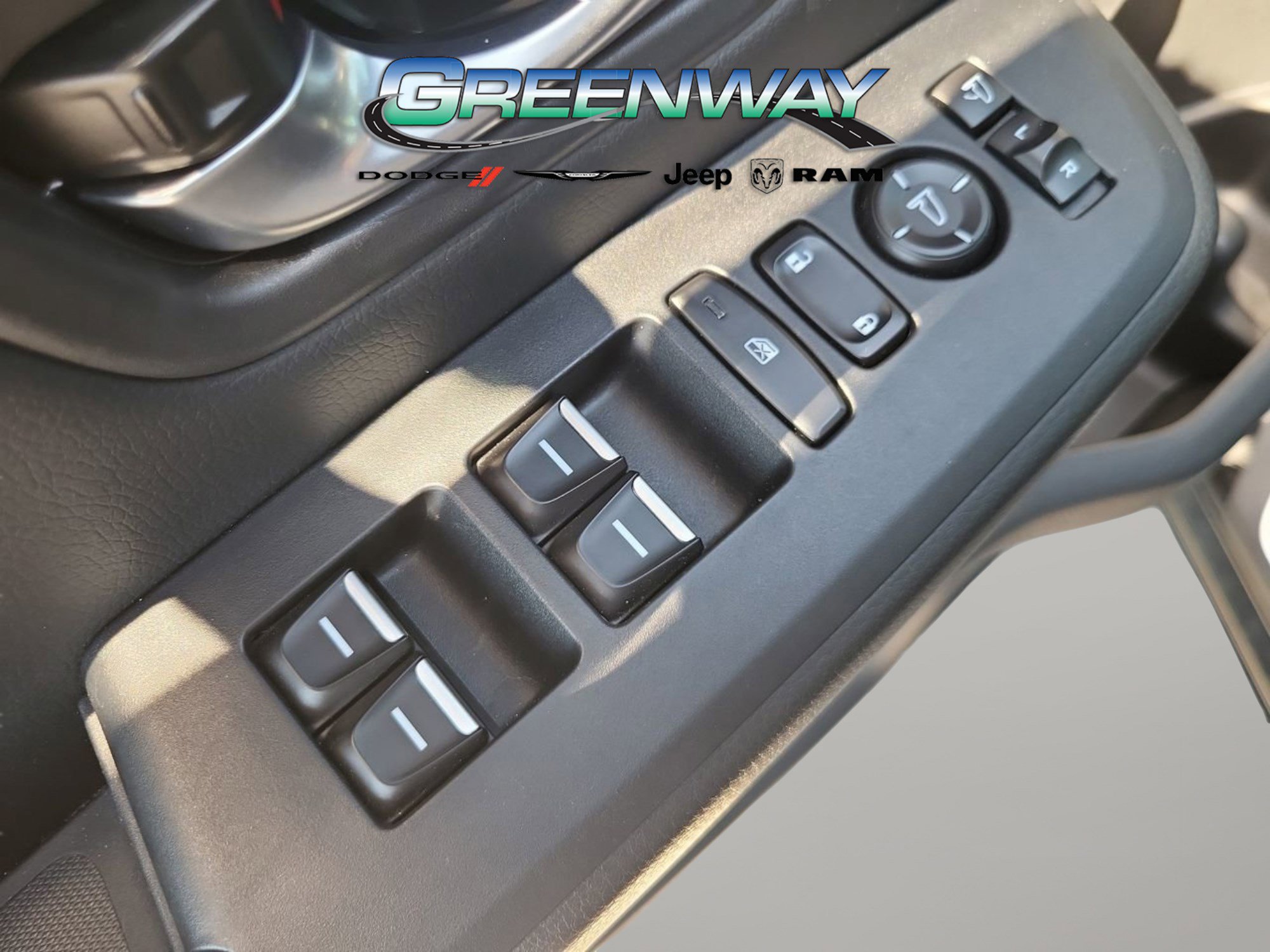 Used 2024 Honda Pilot TrailSport image 18