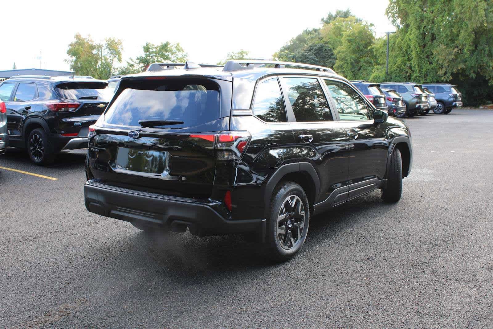 Certified 2025 Subaru Forester Premium image 11