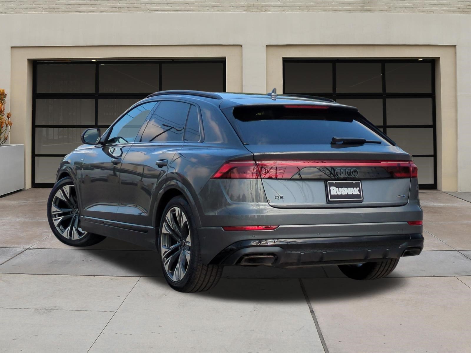 New 2027 Audi Q8 Premium Plus AWD/4WD image 3