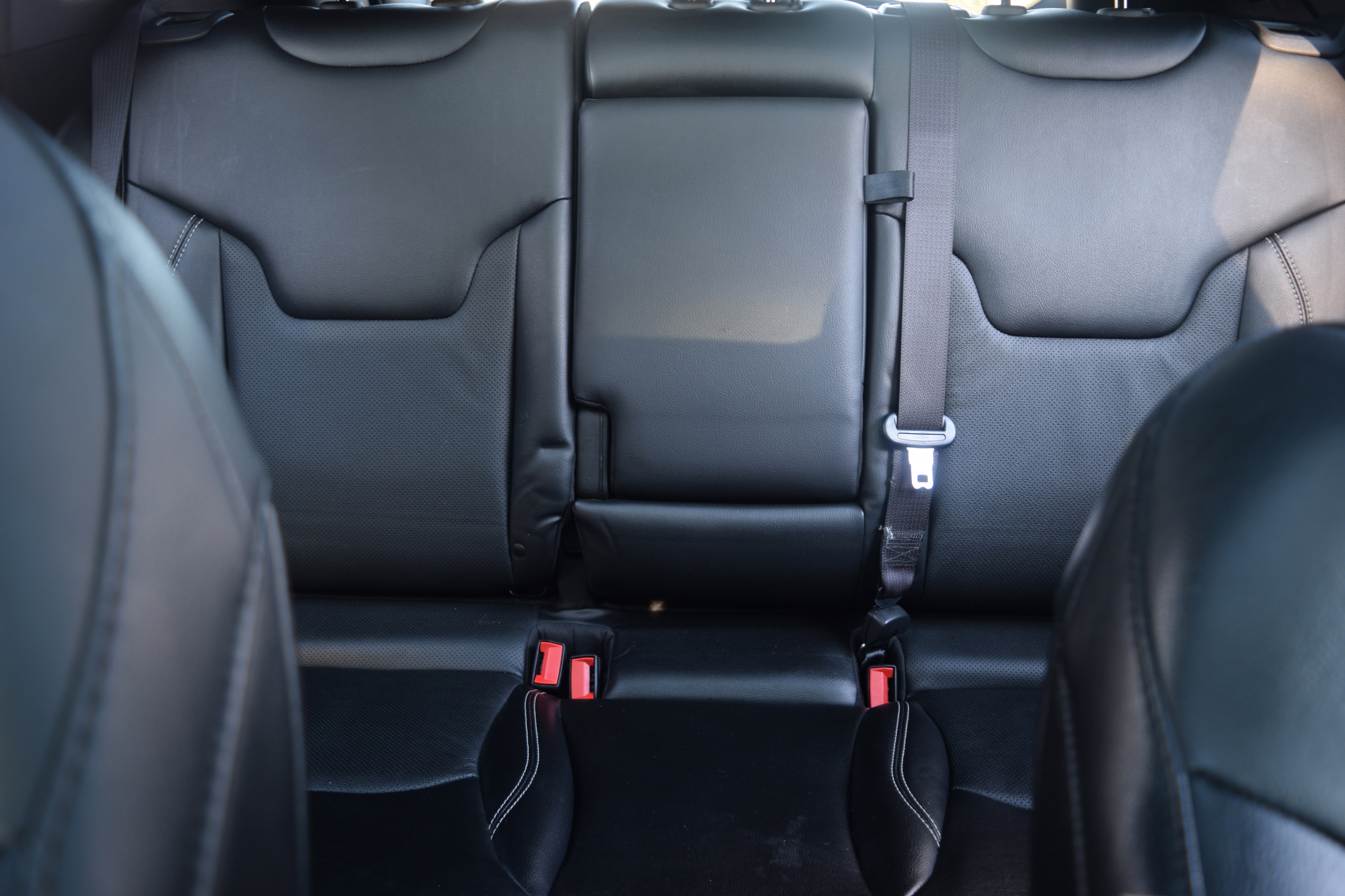 Used 2021 Jeep Compass Latitude w/ Sun and Sound Group image 17