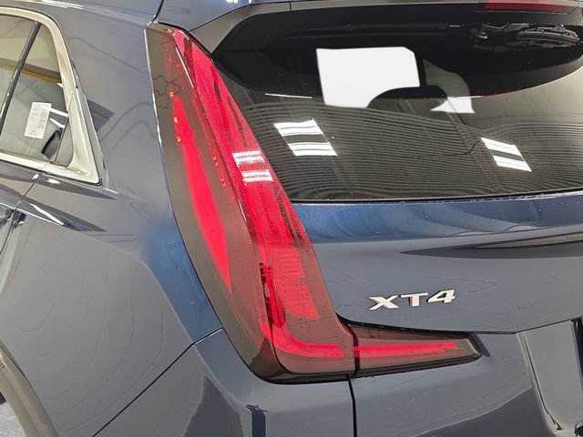Used 2019 Cadillac XT4 Premium Luxury w/ Cold Weather Package AWD/4WD image 31