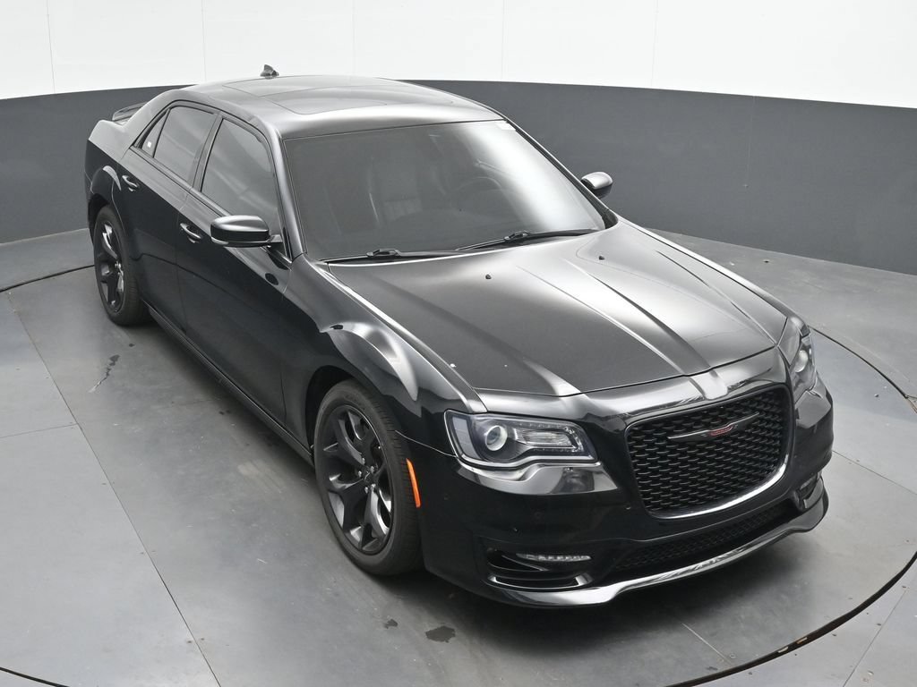 Used 2022 Chrysler 300 S RWD image 32