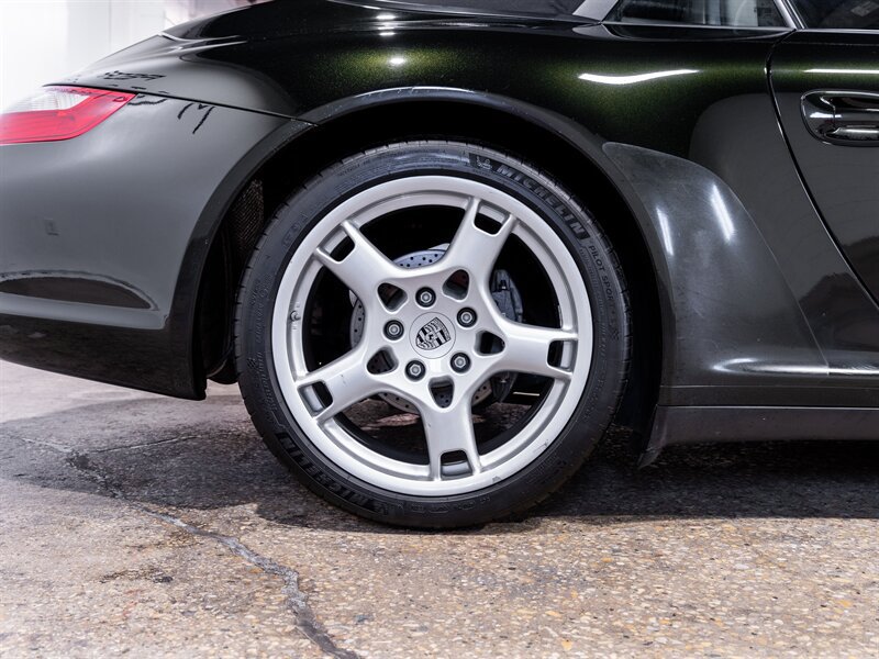 Used 2007 Porsche 911 Carrera 4 AWD/4WD image 16