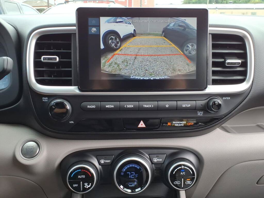 New 2026 Hyundai Venue SEL FWD image 9