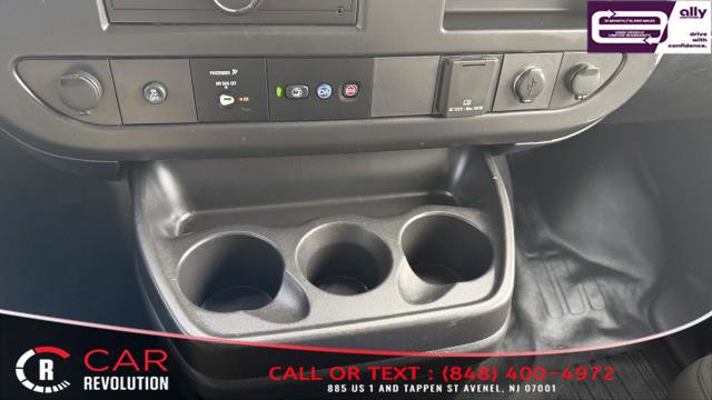 Used 2017 Chevrolet Express 2500 image 31