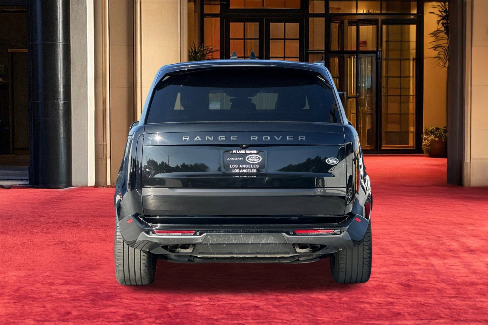 Used 2023 Land Rover Range Rover SE image 11