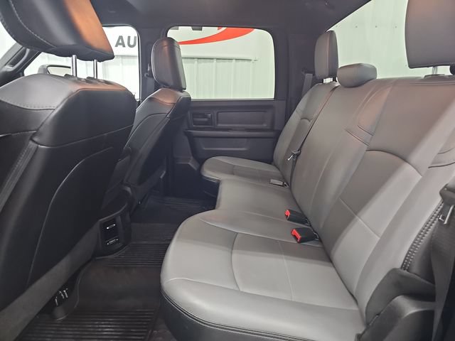 Used 2024 RAM 3500 Tradesman w/ Chrome Appearance Group AWD/4WD image 21