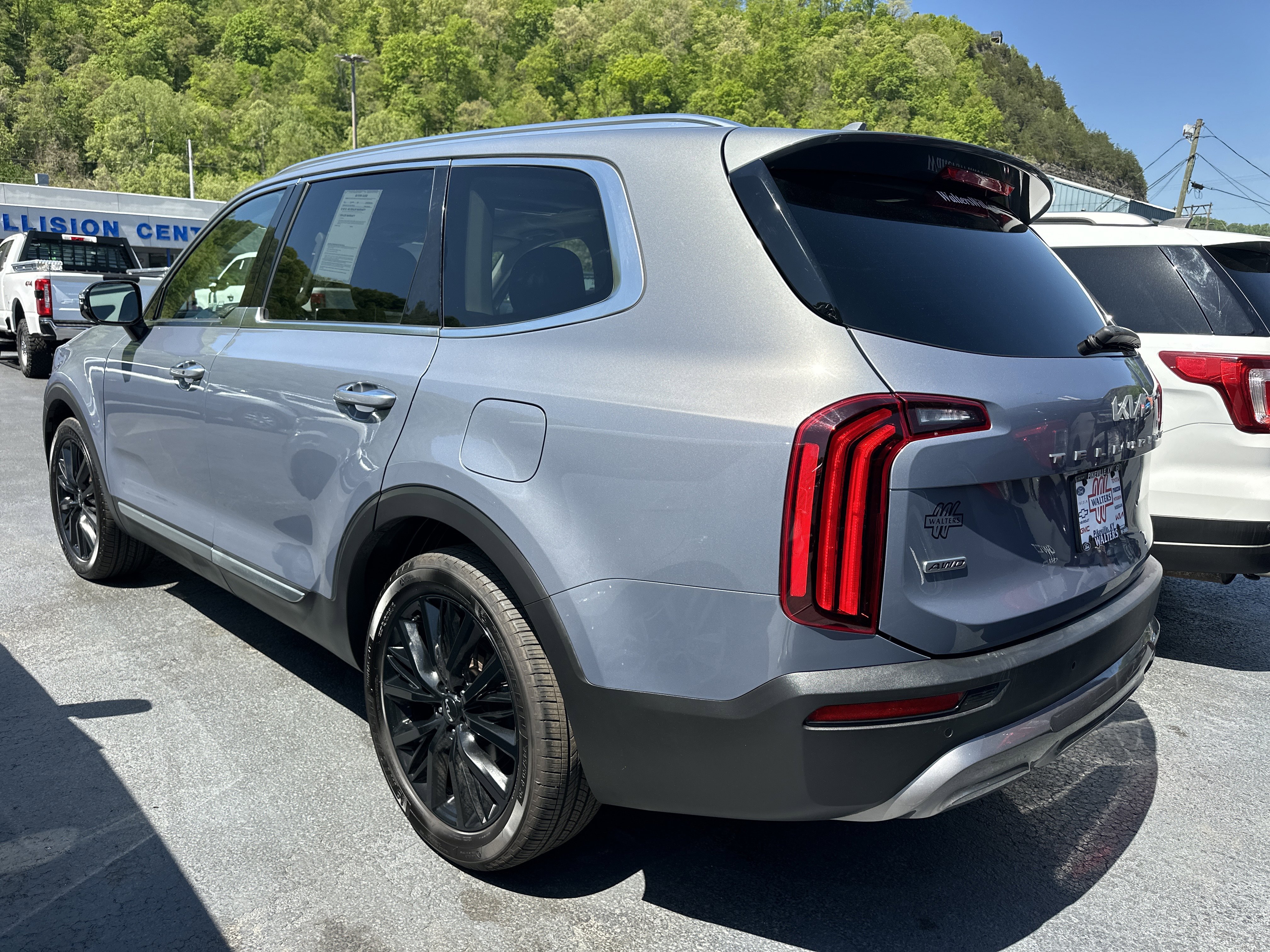 Used 2022 Kia Telluride SX w/ SX Prestige Package AWD/4WD image 5