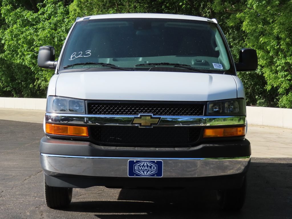 New 2026 Chevrolet Express 3500 Extended w/ Driver Convenience Package RWD image 15