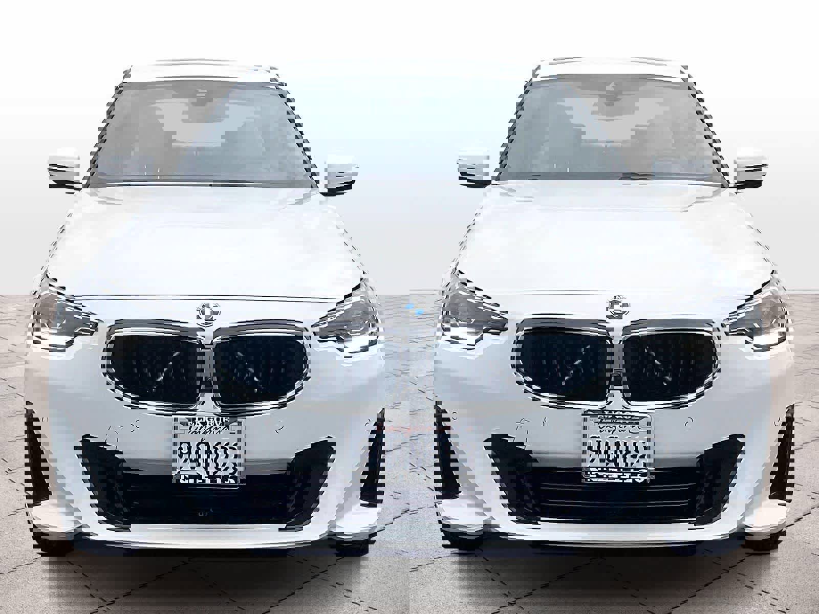 Used 2025 BMW 230i Coupe w/ Convenience Package RWD image 3