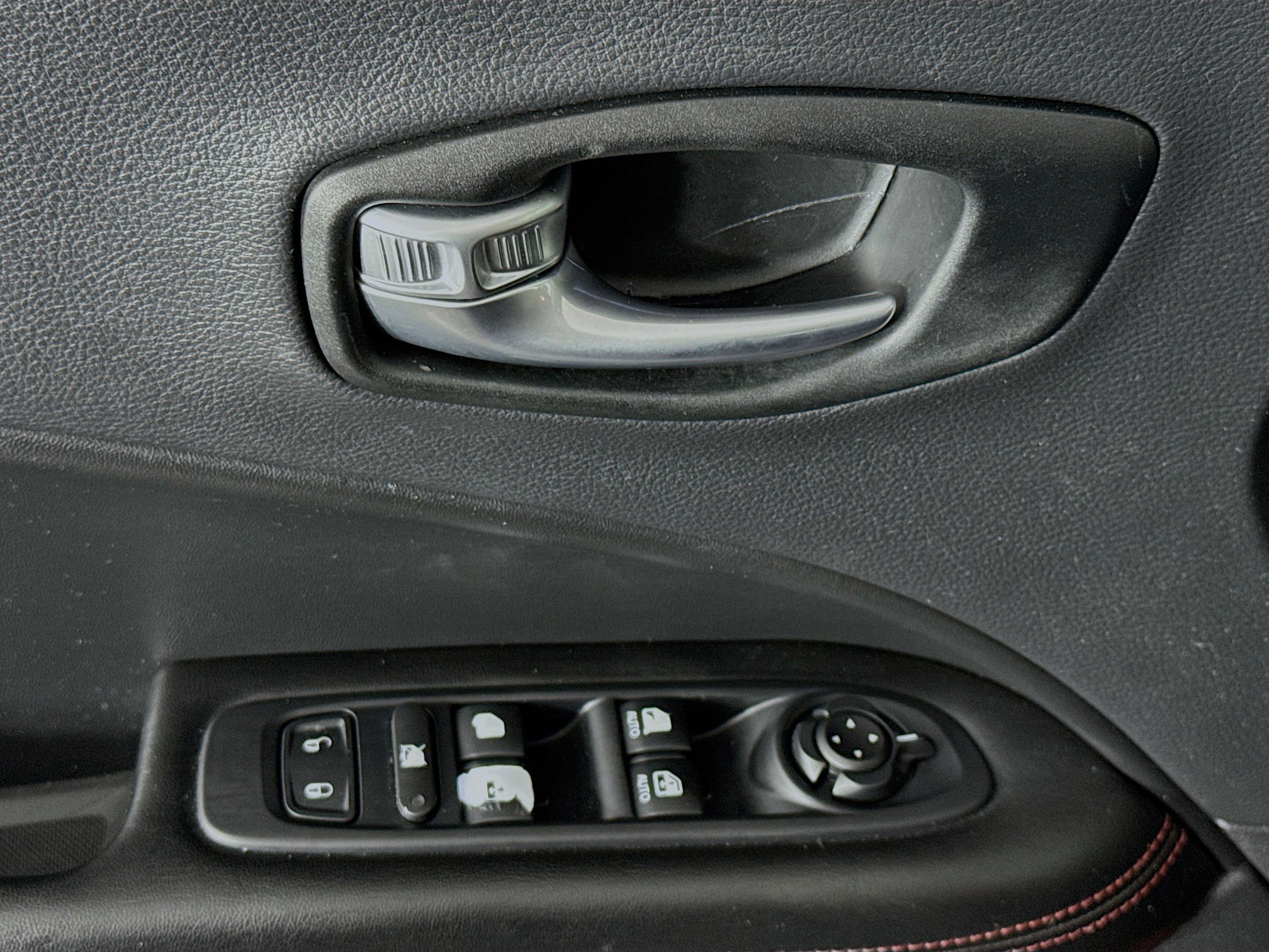 Used 2021 Jeep Compass Trailhawk AWD/4WD image 23