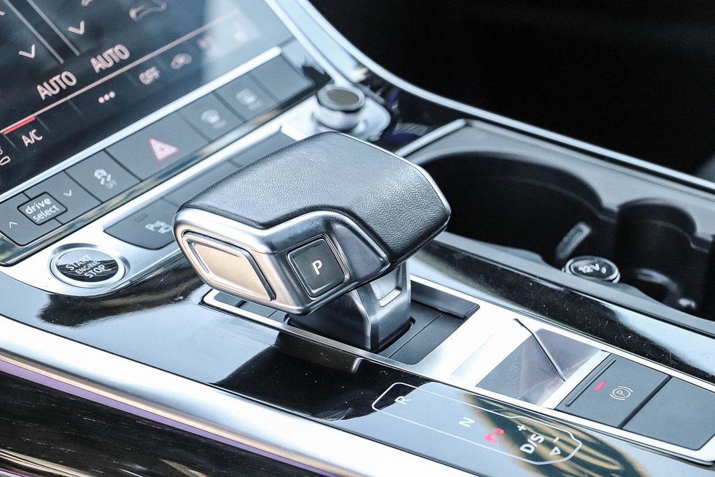 Used 2022 Audi Q7 2.0T Premium Plus w/ Premium Plus Package AWD/4WD image 24