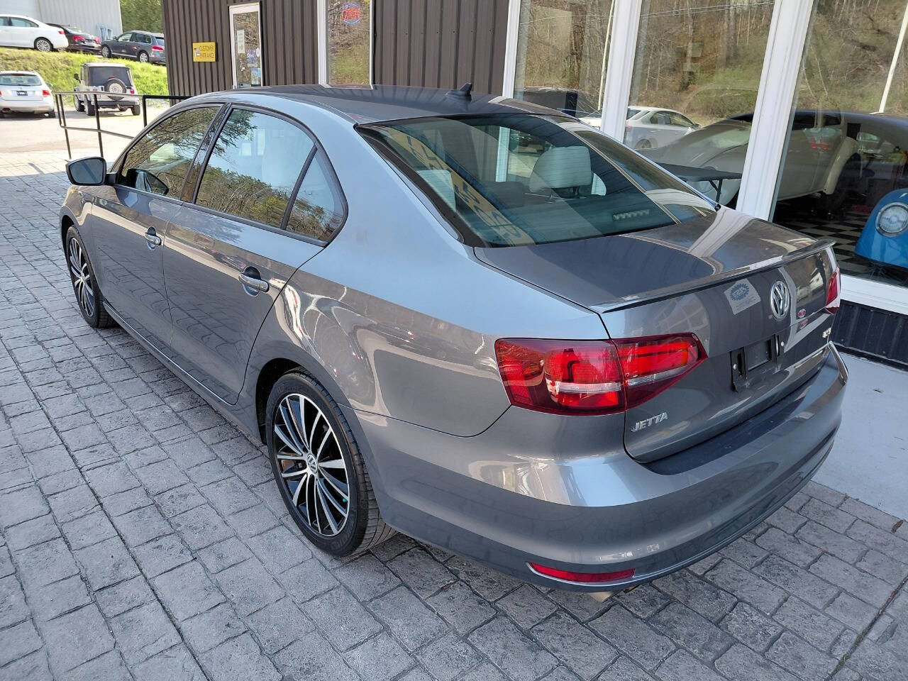 Used 2016 Volkswagen Jetta Sport image 7