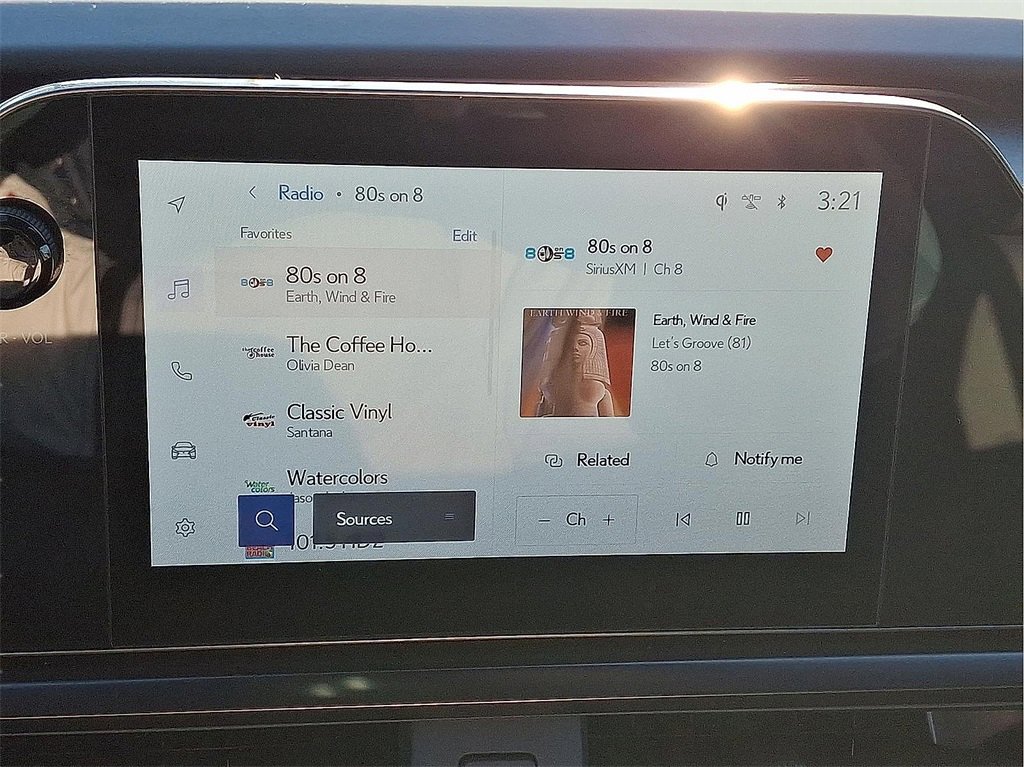 Used 2025 Lexus UX 300h AWD image 18