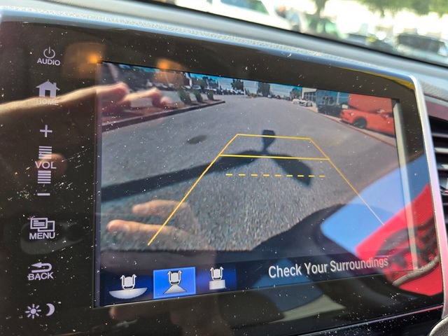 Used 2018 Honda Pilot Touring image 24
