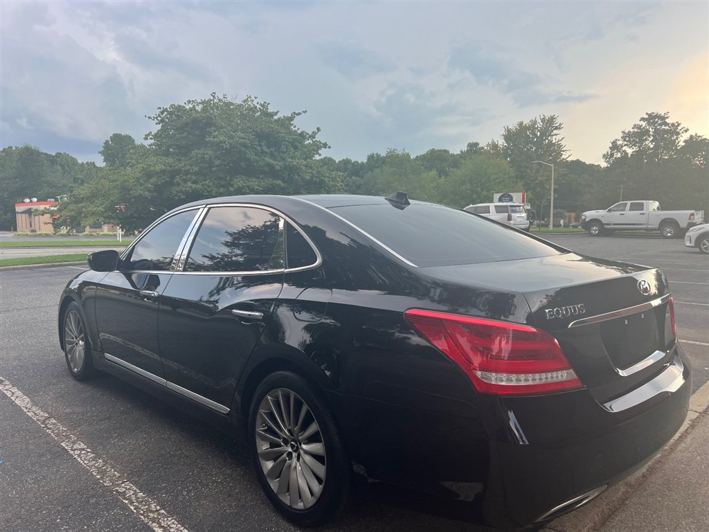 Used 2015 Hyundai Equus Signature RWD image 19