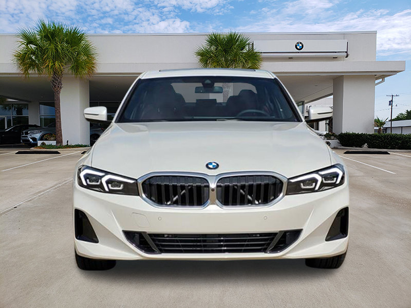 Used 2025 BMW 330i Sedan w/ Convenience Package RWD image 2