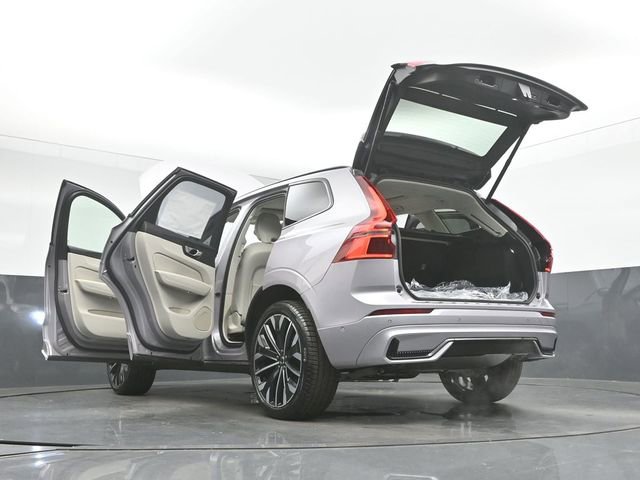 New 2026 Volvo XC60 B5 Ultra w/ Protection Package Premier image 57