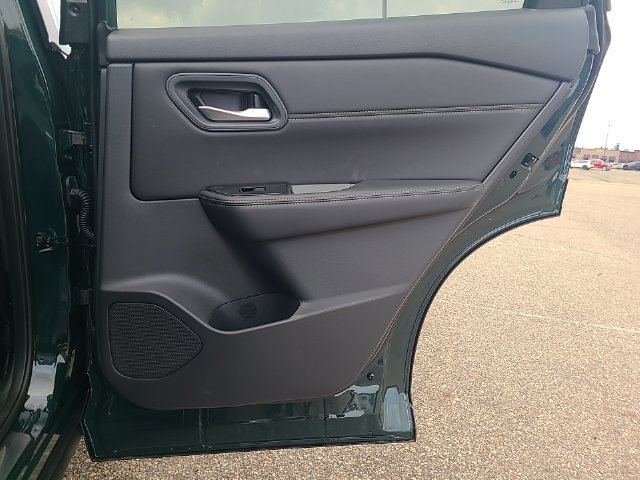 New 2026 Nissan Rogue Dark Armor AWD/4WD image 26