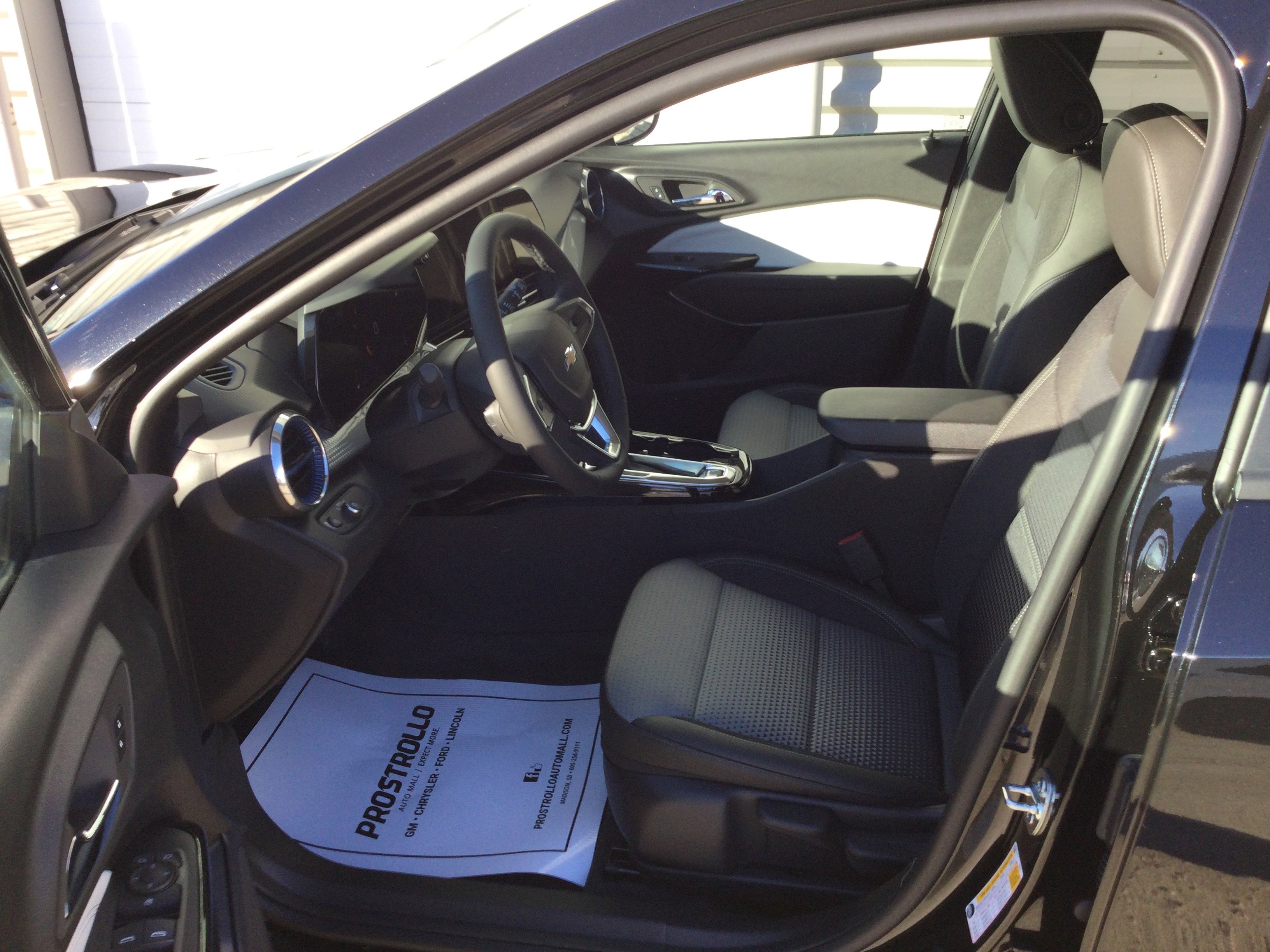 New 2026 Chevrolet Trax LT w/ LT Convenience Package image 7