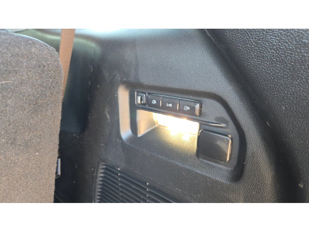 Used 2024 Ford Explorer Limited w/ Limited Technology Package RWD image 17